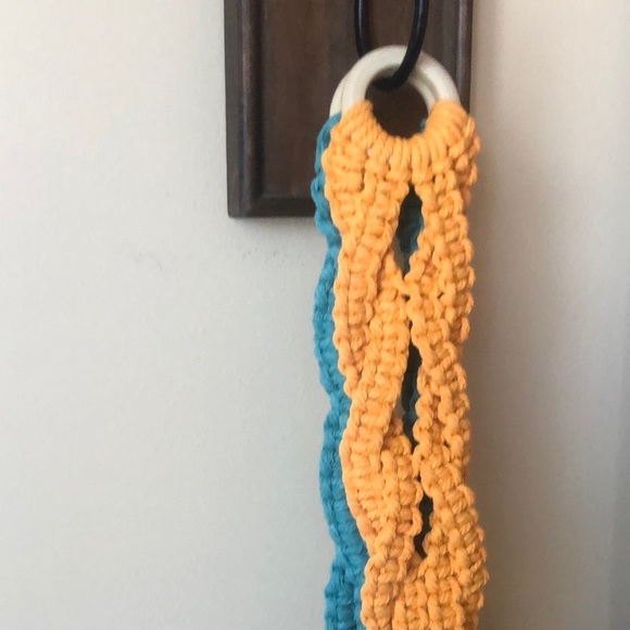 New Handmade Macramé Wall Plant Holder - Picture 9 of 11